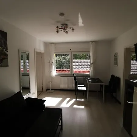 Messe Airport Apartmán *